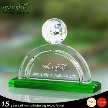 Crystal trophy award 052
