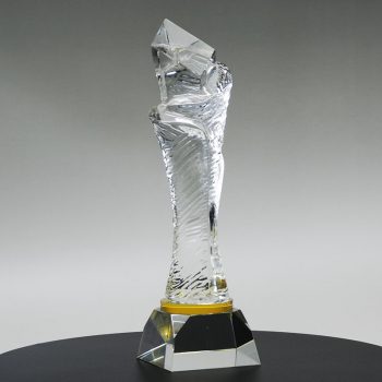 Outstanding Crystal Trophy Award- CY008
