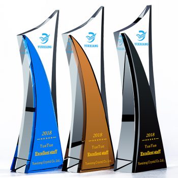 Crystal Circle Award - CY032